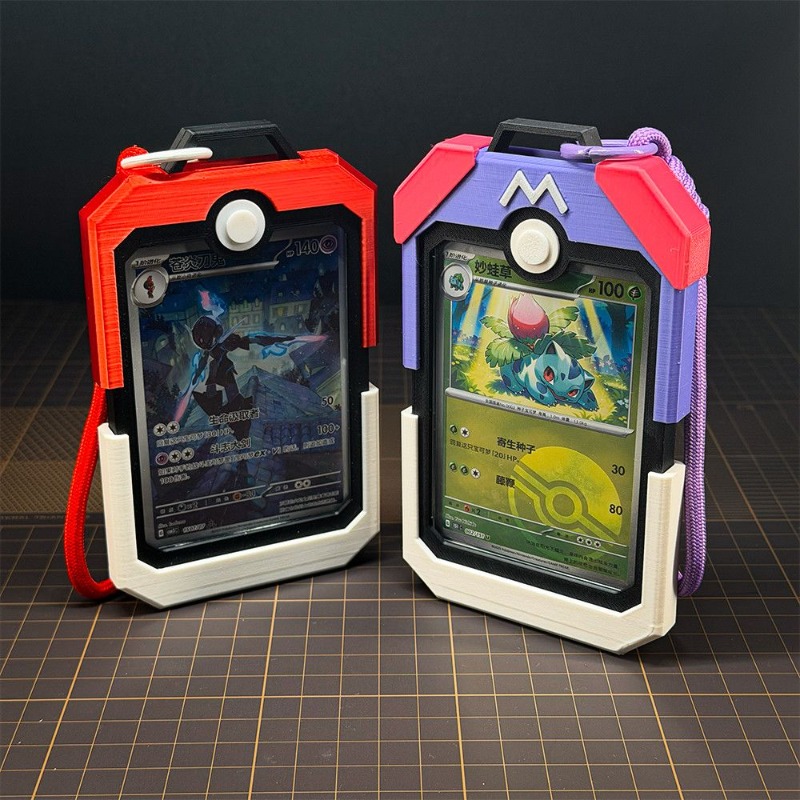Themed Playing Card - Вертикальный держатель для карт Poke Ball,